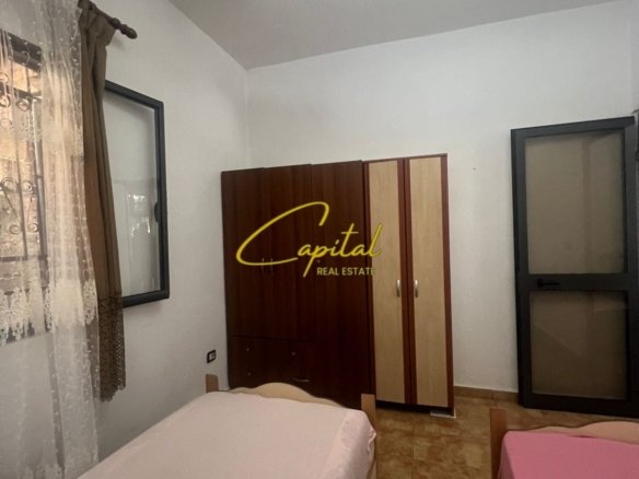APARTAMENT ME QIRA 1+1 ISH STACIONI TRENIT 40.000 LEKE