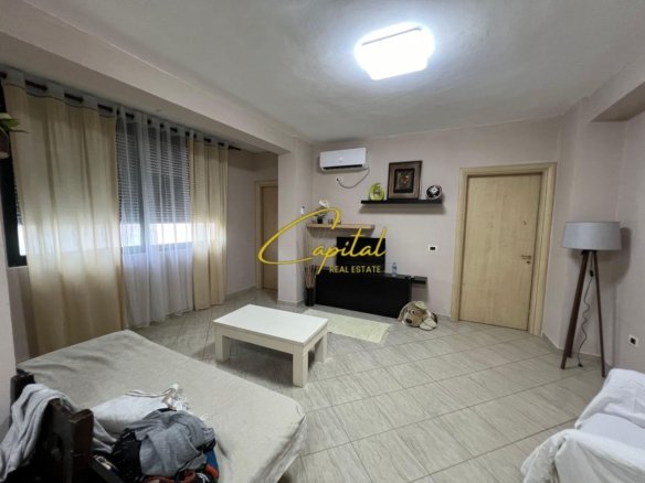 APARTAMENT ME QIRA 2+1 ISH BLLOKU 65.000 LEKE
