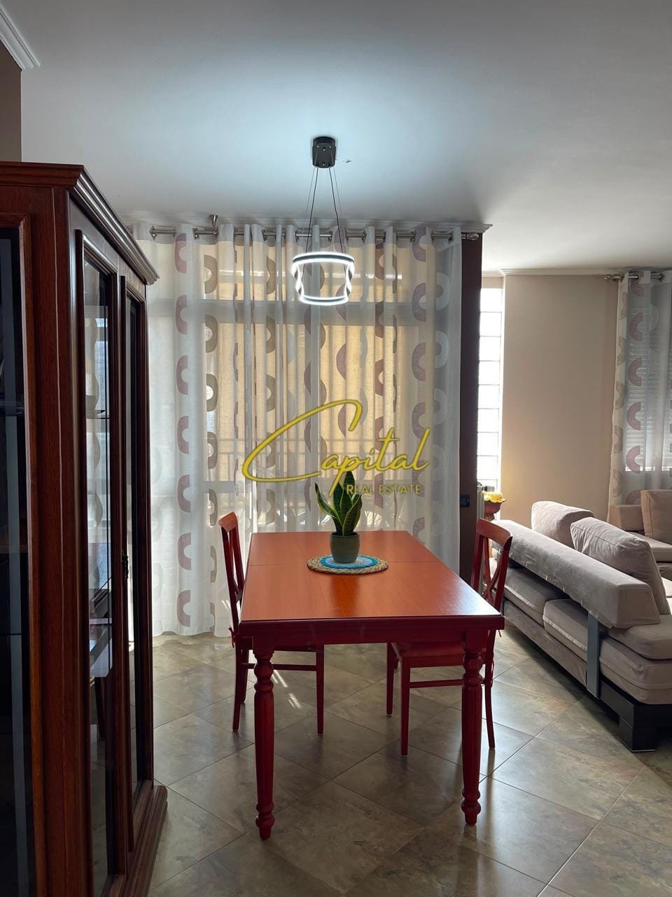 APARTAMENT ME QIRA 2+1 ALI DEMI 80.000 LEKE