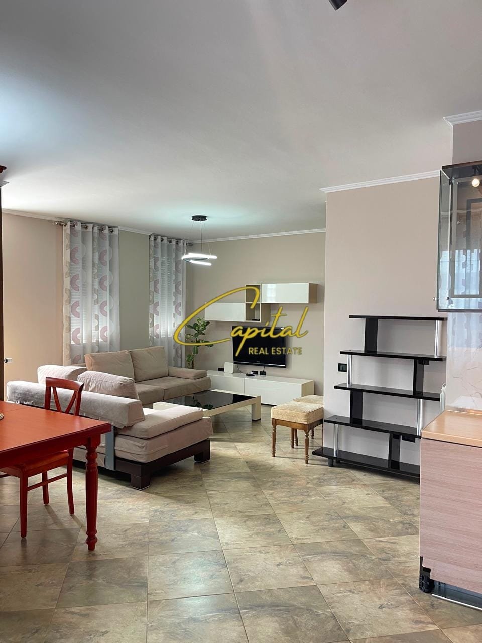 APARTAMENT ME QIRA 2+1 ALI DEMI 80.000 LEKE