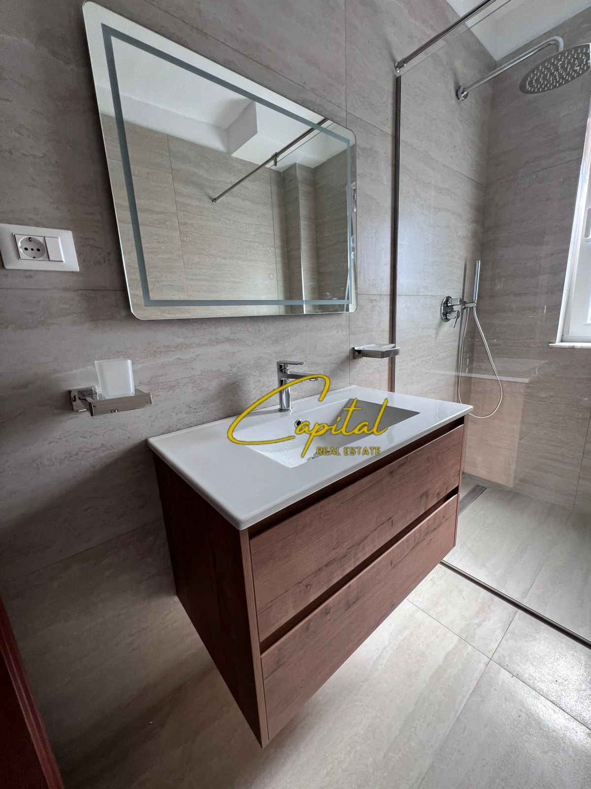 APARTAMENT ME QIRA 2+1 AMBASADA AMERIKANE 650 EURO
