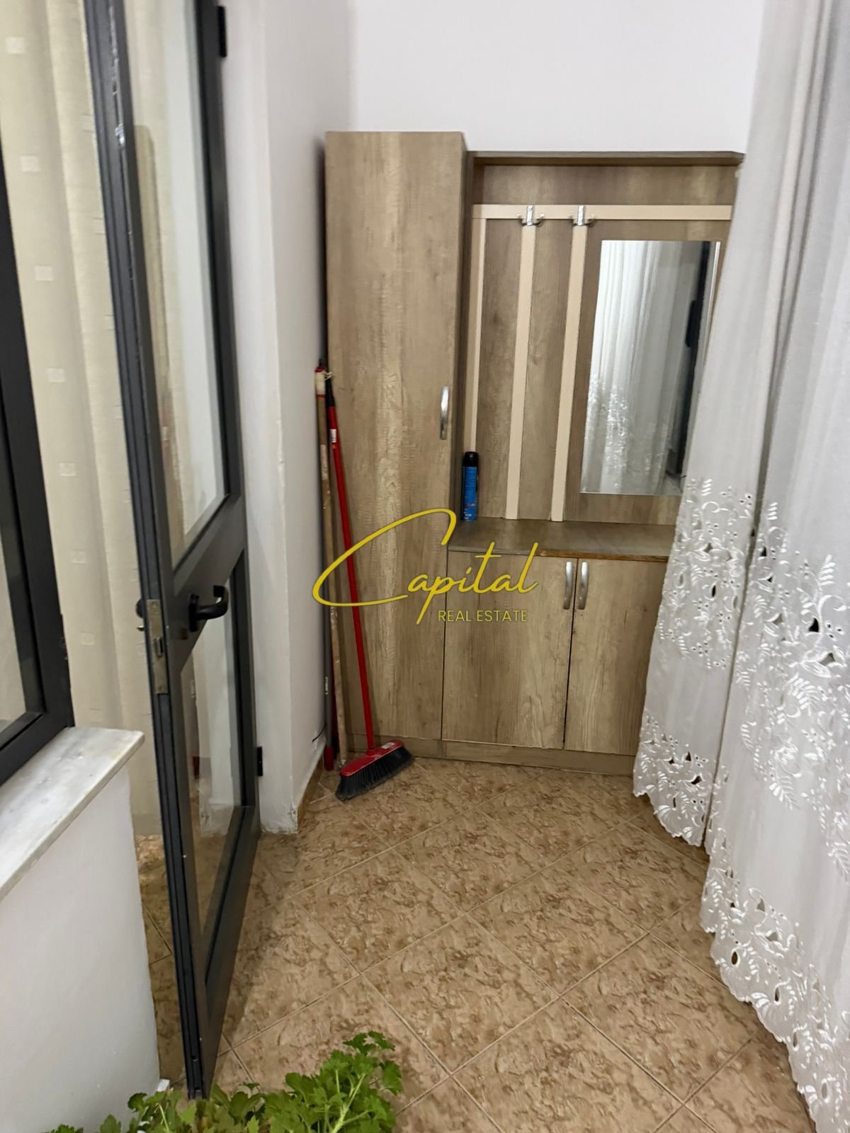AAPARTAMENT ME QIRA 3+1 RRUGA E DIBRES 65.000 LEKE
