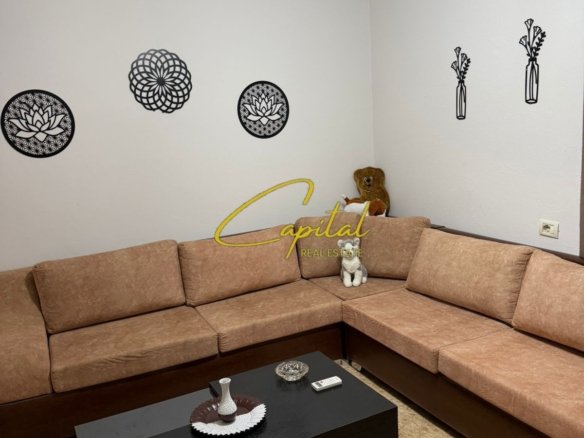 AAPARTAMENT ME QIRA 3+1 RRUGA E DIBRES 65.000 LEKE
