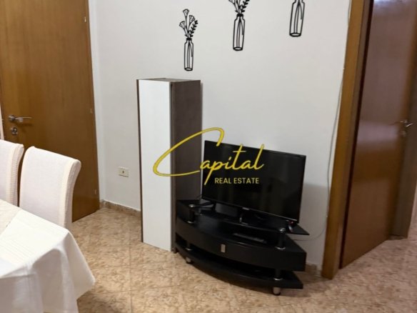 AAPARTAMENT ME QIRA 3+1 RRUGA E DIBRES 65.000 LEKE