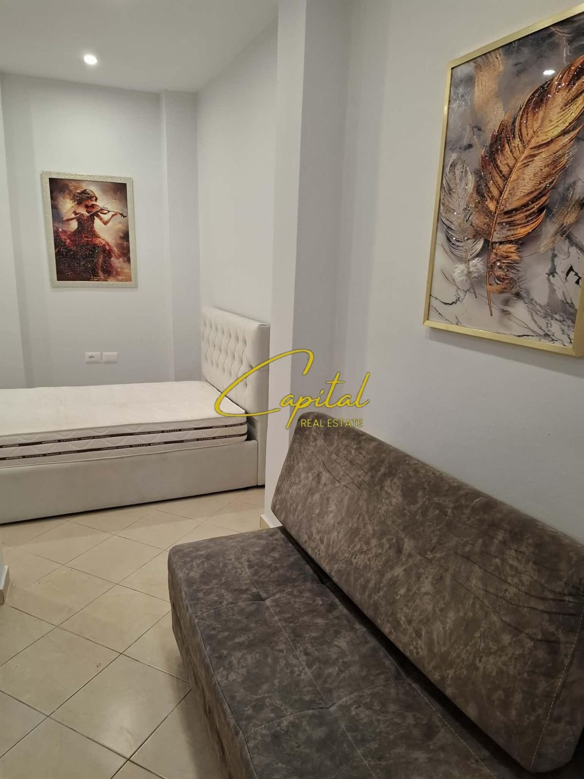 APARTAMENT ME QIRA 1+1 KINOSTUDIO 35.000 LEKE