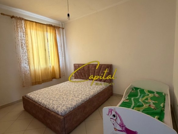 APARTAMENT ME QIRA 2+1 YZBERISHT 40.000 LEKE
