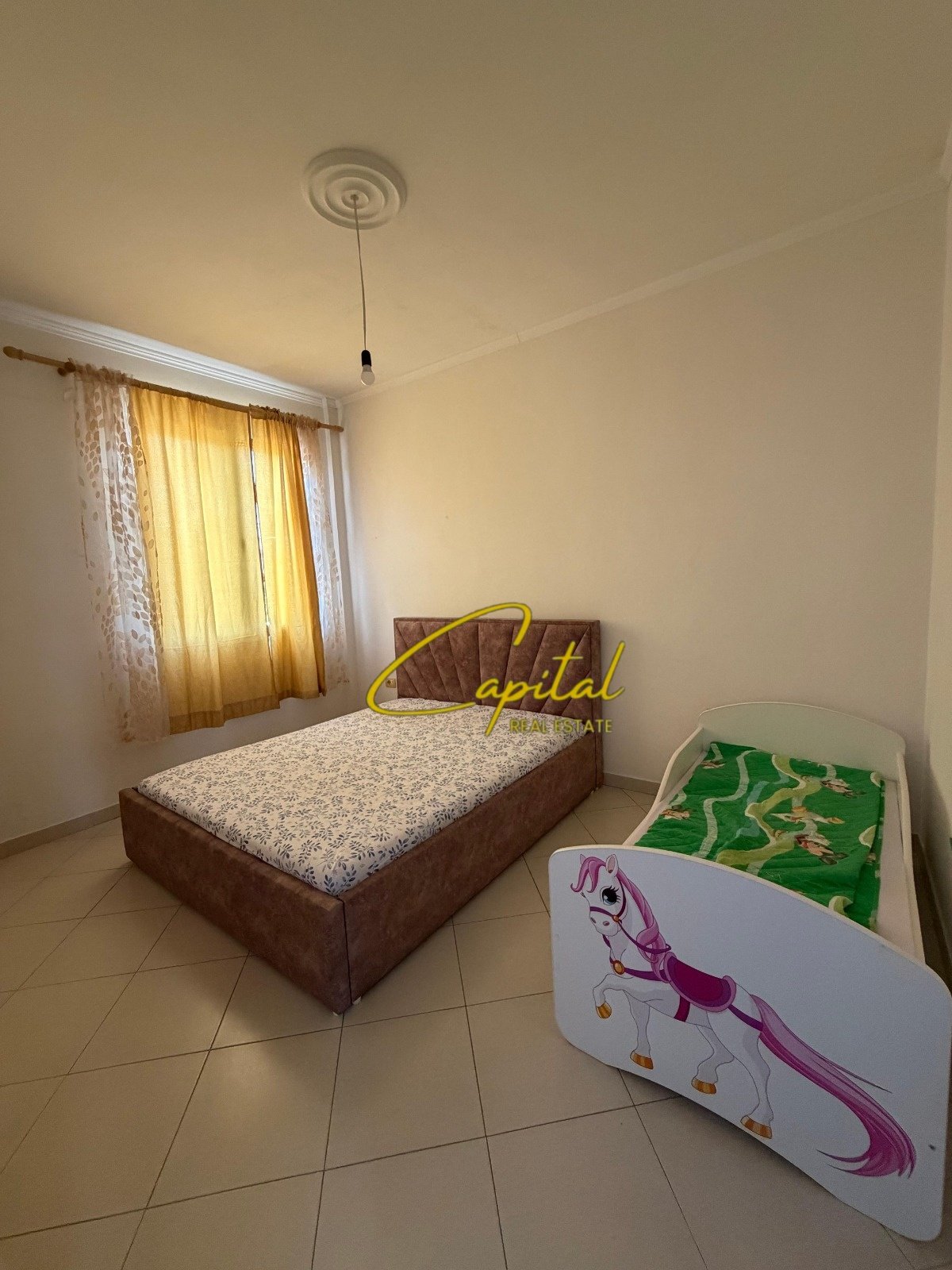 APARTAMENT ME QIRA 2+1 YZBERISHT 40.000 LEKE
