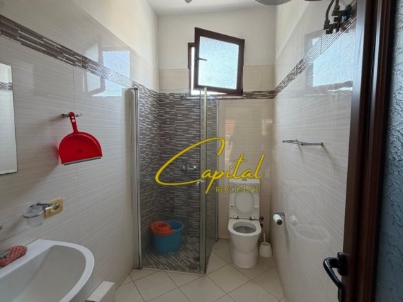 APARTAMENT ME QIRA 2+1 YZBERISHT 40.000 LEKE