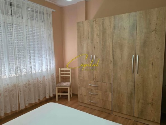 APARTAMENT ME QIRA 1+1 QENDER 55.000 LEKE