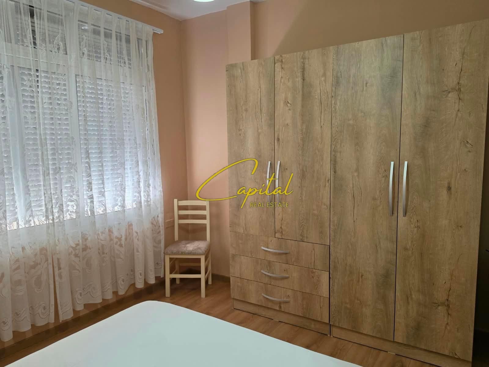 APARTAMENT ME QIRA 1+1 QENDER 55.000 LEKE