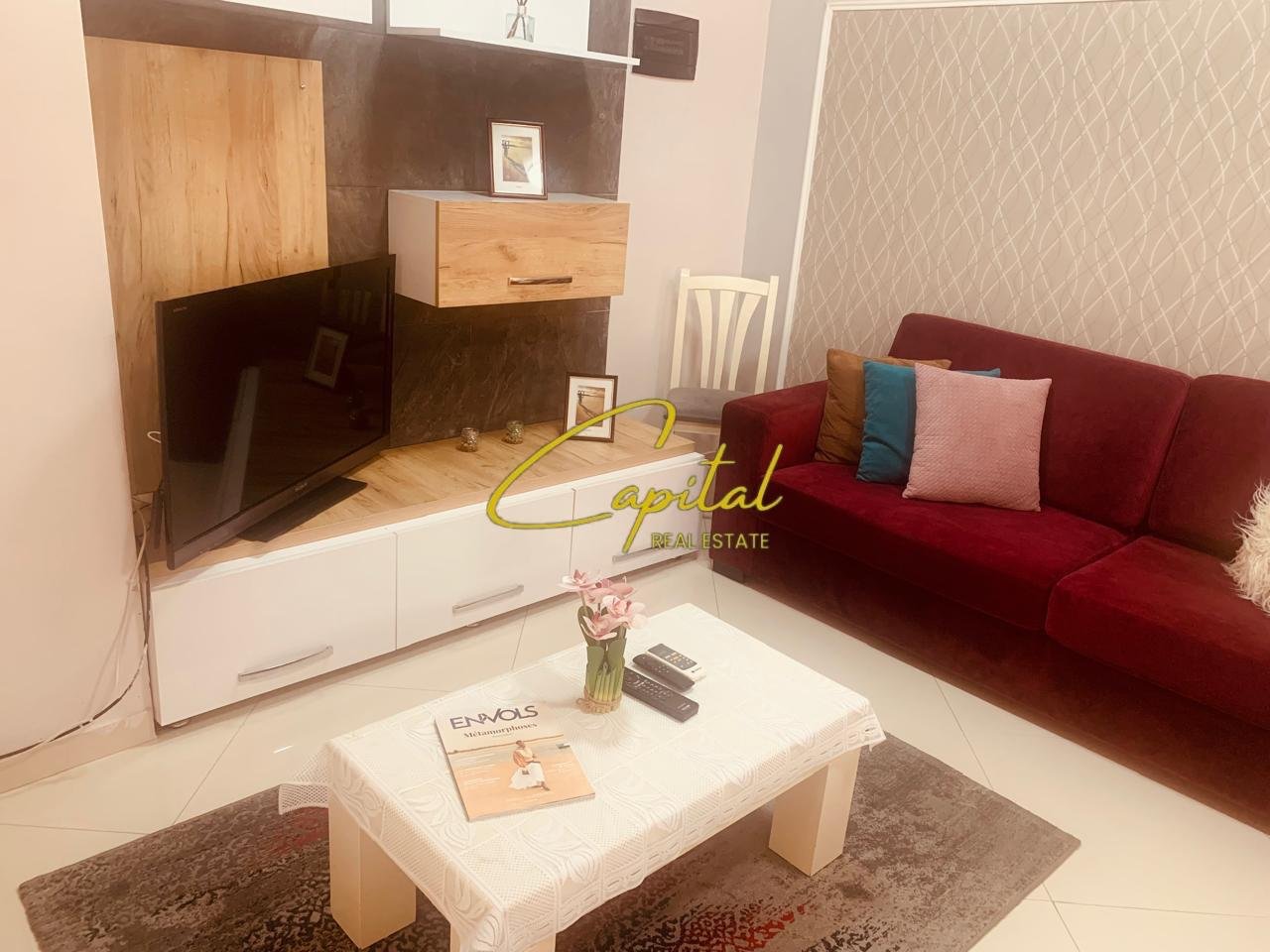 APARTAMENT ME QIRA 1+1 RRUGA E KAVAJES 50.000 LEKE
