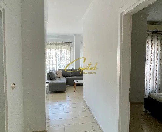 APARTAMENT ME QIRA 1+1 QENDER 800 EURO