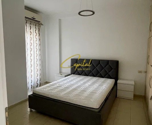 APARTAMENT ME QIRA 1+1 QENDER 800 EURO