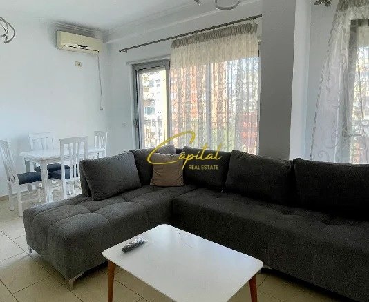 APARTAMENT ME QIRA 1+1 QENDER 800 EURO