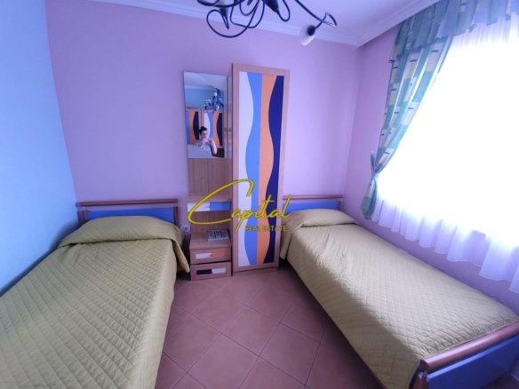 APARTAMENT ME QIRA 2+1 ISH EKSPOZITA 700 EURO