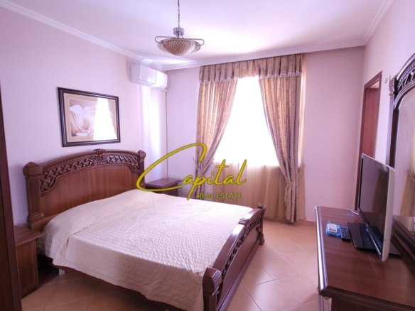 APARTAMENT ME QIRA 2+1 ISH EKSPOZITA 700 EURO