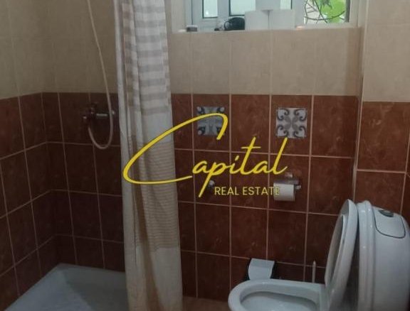 APARTAMENT ME QIRA 3+1 RRUGA E BARRIKADAVE 70.000 LEKE