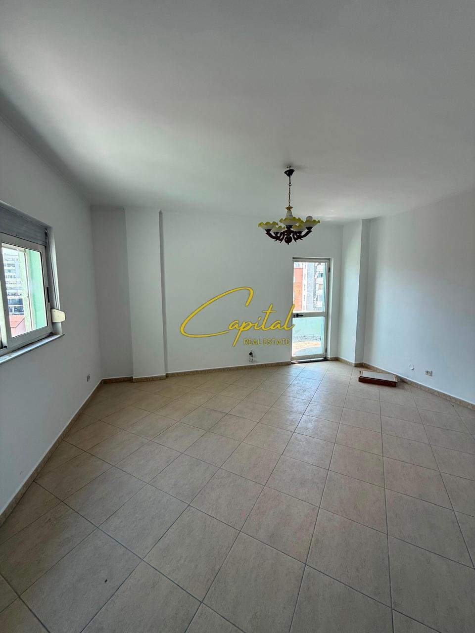 WhatsApp Image 2026-09-08 at 11.52.57 AM (1) AMBIENT BIZNESI ME QIRA 105 M2 KOMUNA E PARISIT 55.000 LEKE