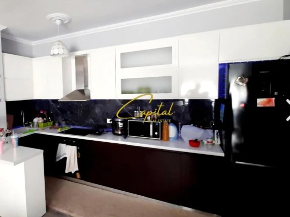 SHITET APARTAMENT 2+1 FRESKU 160.000 EURO