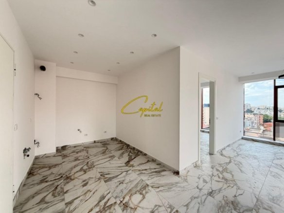 AMBIENT BIZNESI ME QIRA 70 M2 RRUGA E KAVAJES 1000 EURO