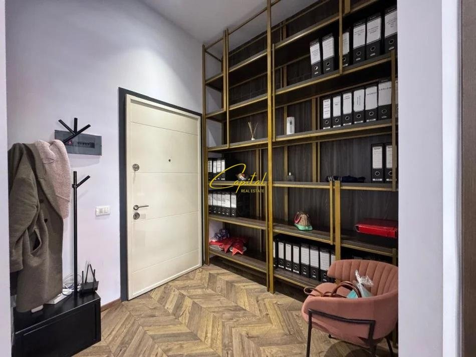 ZYRE ME QIRA 55 M2 KOMPLEKSI GOLDEN PARK 3 60.000 LEKE