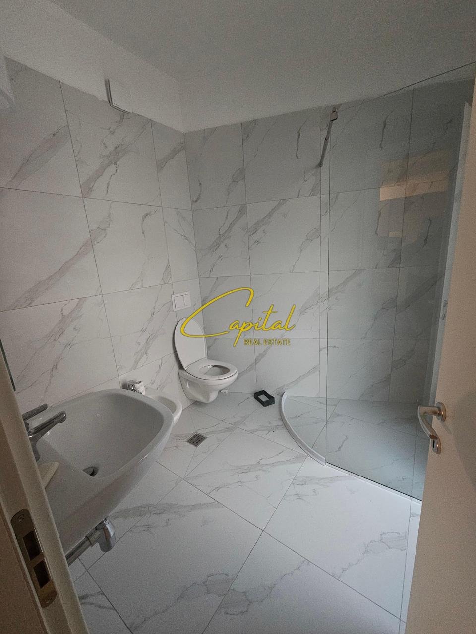 WhatsApp Image 2026-09-09 at 10.10.42 AM APARTAMENT ME QIRA 2+1+2 KOPSHTI ZOOLOGJIK 90.000 LEKE