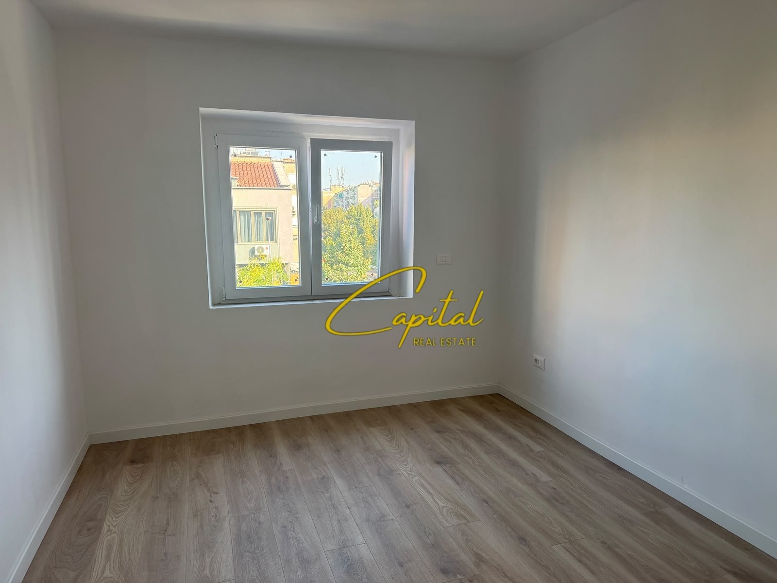 APARTAMENT ME QIRA 3+1 RRUGA BARDHYL 60.000 LEKE