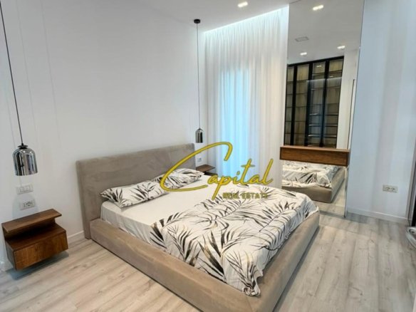 APARTAMENT ME QIRA 2+1 5 MAJI 1000 EURO