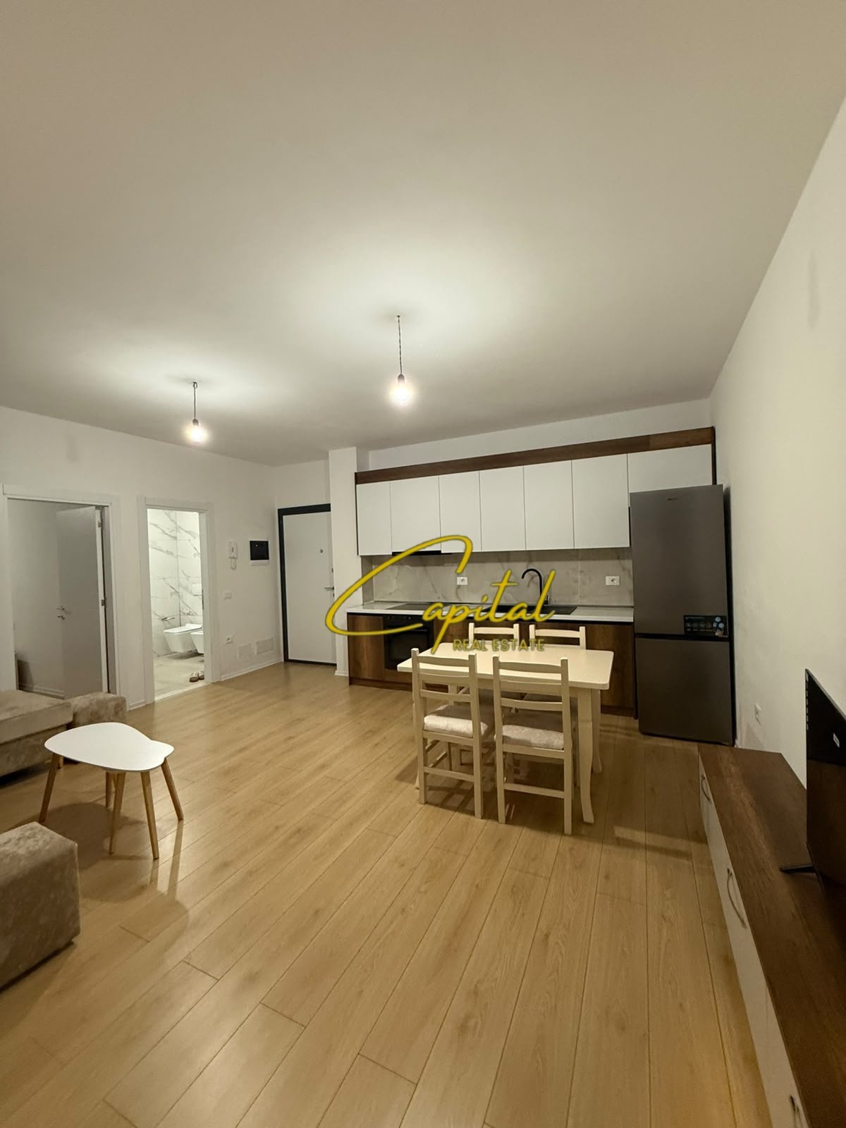 APARTAMENT ME QIRA 1+1 PAZARI I RI 55.000 LEKE