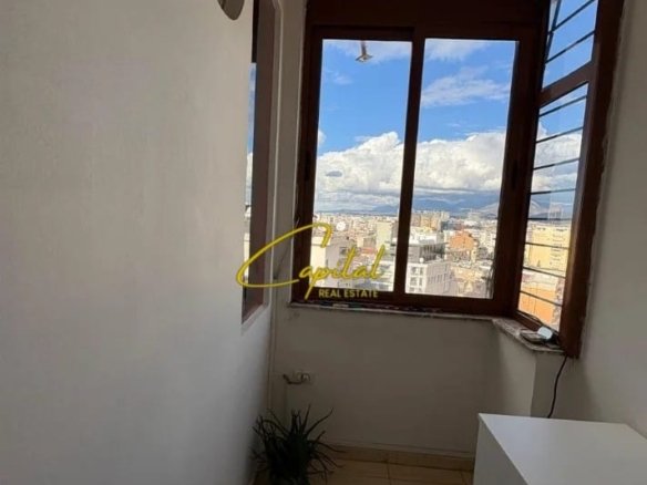 APARTAMENT ME QIRA 1+1 RRUGA E KAVAJES 50.000 LEKE