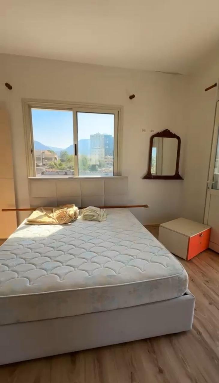 APARTAMENT ME QIRA 2+1+2 5 MAJI 50.000 LEKE