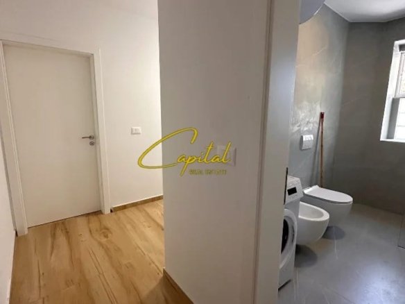 APARTAMENT ME QIRA 1+1 ISH TRGEU ELEKTRIK 50.000 LEKE
