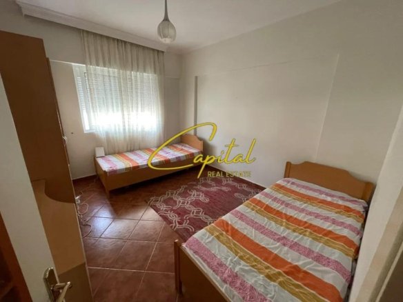 APARTAMENT ME QIRA 2+1 KOMUNA E PARISIT 700 EURO
