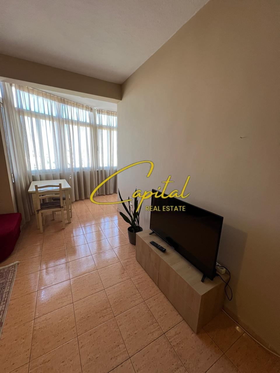 APARTAMENT ME QIRA 1+1 QENDER 60.000 LEKE