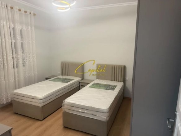APARTAMENT ME QIRA 1+1 PORCELANI 40.000 LEKE