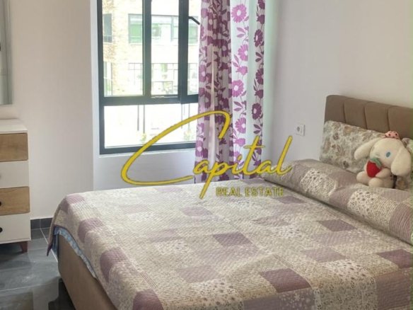 APARTAMENT ME QIRA 1+1 5 MAJI 50.000 LEKE