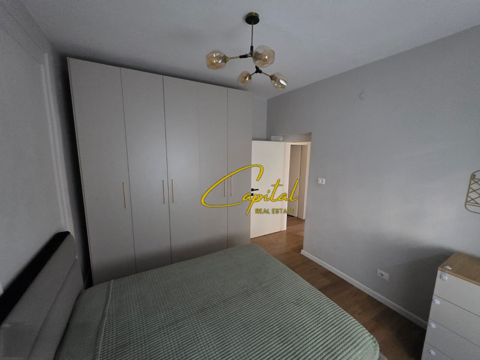 APARTAMENT ME QIRA 1+1 MYSLYM SHYRI 65.000 LEKE