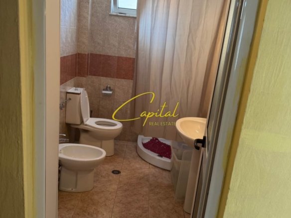 APARTAMENT ME QIRA 2+1 MYSLYM SHYRI 65.000 LEKE