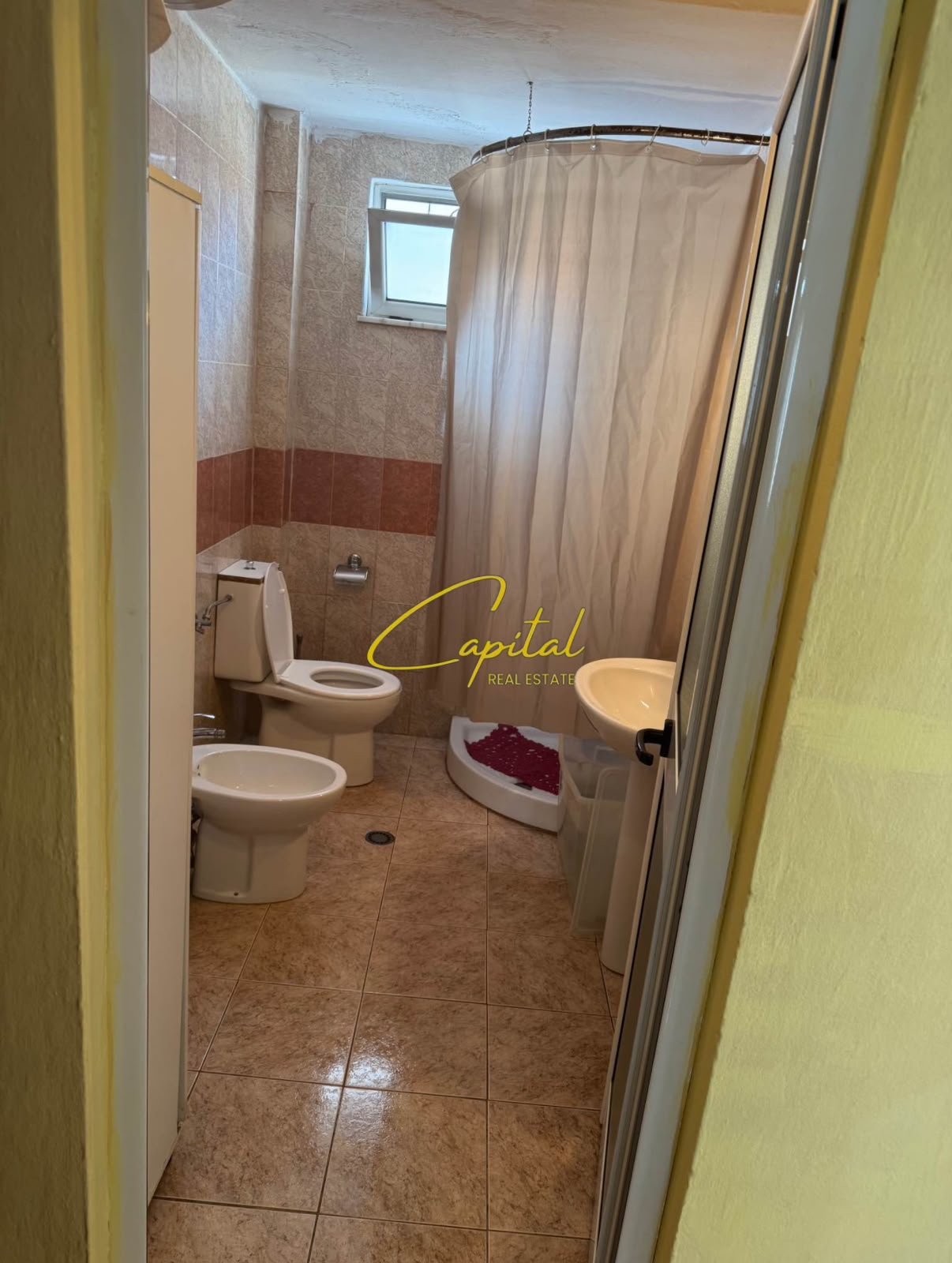 APARTAMENT ME QIRA 2+1 MYSLYM SHYRI 65.000 LEKE