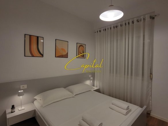 APARTAMENT ME QIRA 1+1 RRUGA E DURRESIT 55.000 LEKE