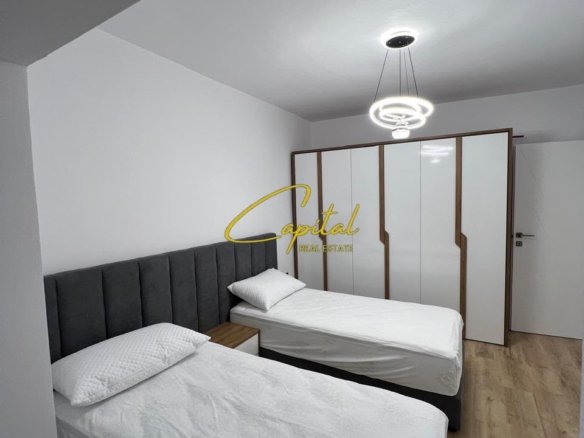 APARTAMENT ME QIRA 2+1 21 DHJETORI 73.000 LEKE