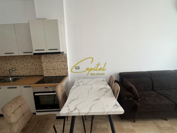 APARTAMENT ME QIRA 3+1 MATERNITETI I RI 70.000 LEKE