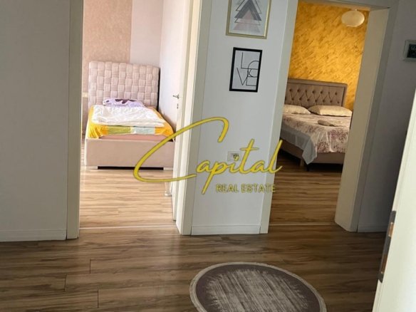 APARTAMENT ME QIRA 3+1 SHKOLLA E BASHKUAR 70.000 LEKE