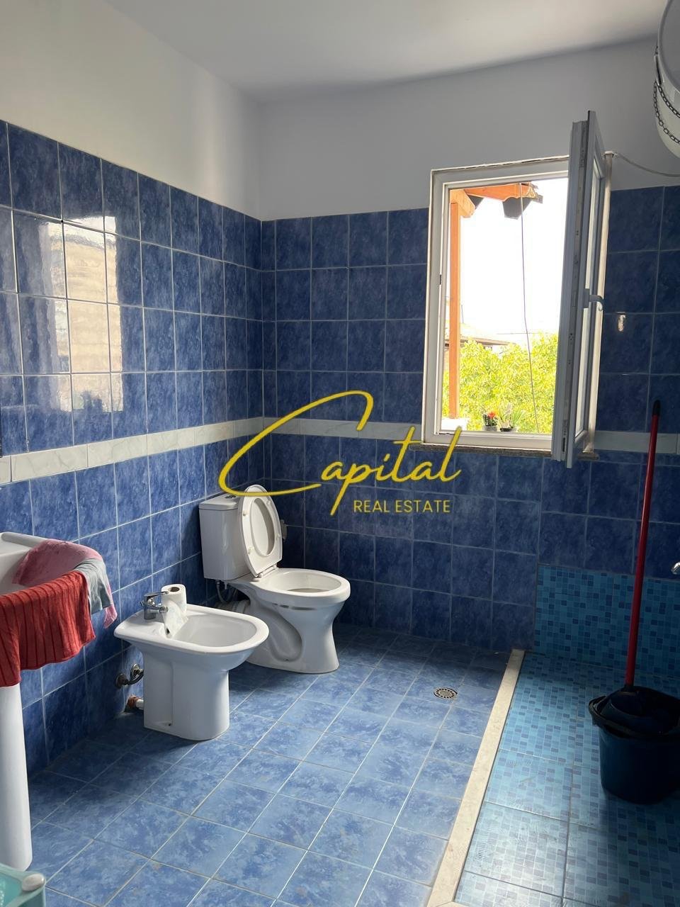 APARTAMENT ME QIRA 3+1 SHKOLLA E BASHKUAR 70.000 LEKE