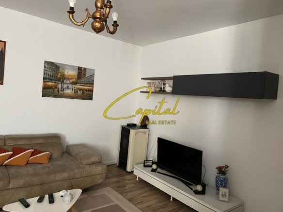 APARTAMENT ME QIRA 3+1 SHKOLLA E BASHKUAR 70.000 LEKE