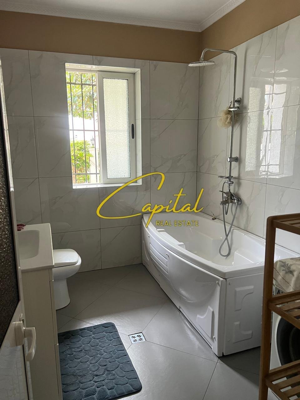 APARTAMENT ME QIRA 1+1 SHKOLLA E BASHKUAR 50.000 LEKE