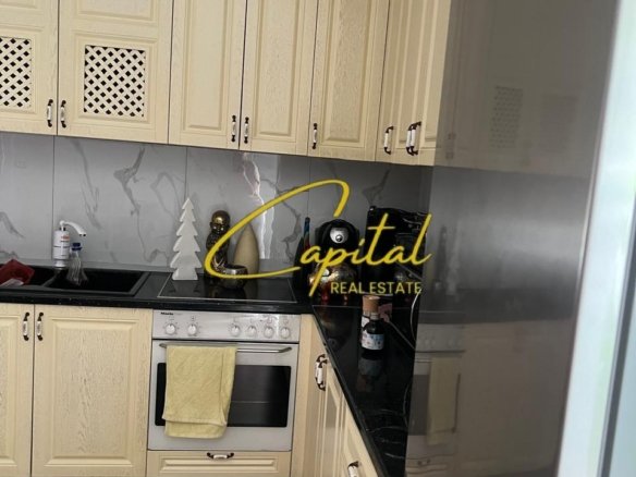 APARTAMENT ME QIRA 1+1 SHKOLLA E BASHKUAR 50.000 LEKE