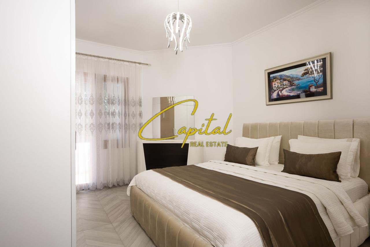 APARTAMENT ME QIRA 2+1+2 LIQENI ARTIFICIAL 1.200 EURO