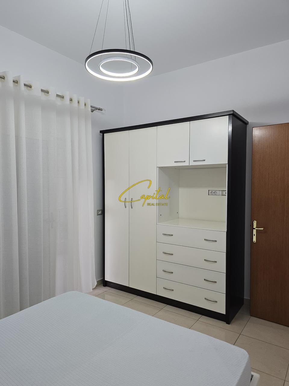 APARTAMENT ME QIRA 1+1 RRUGA E ELBASANIT 40.000 LEKE