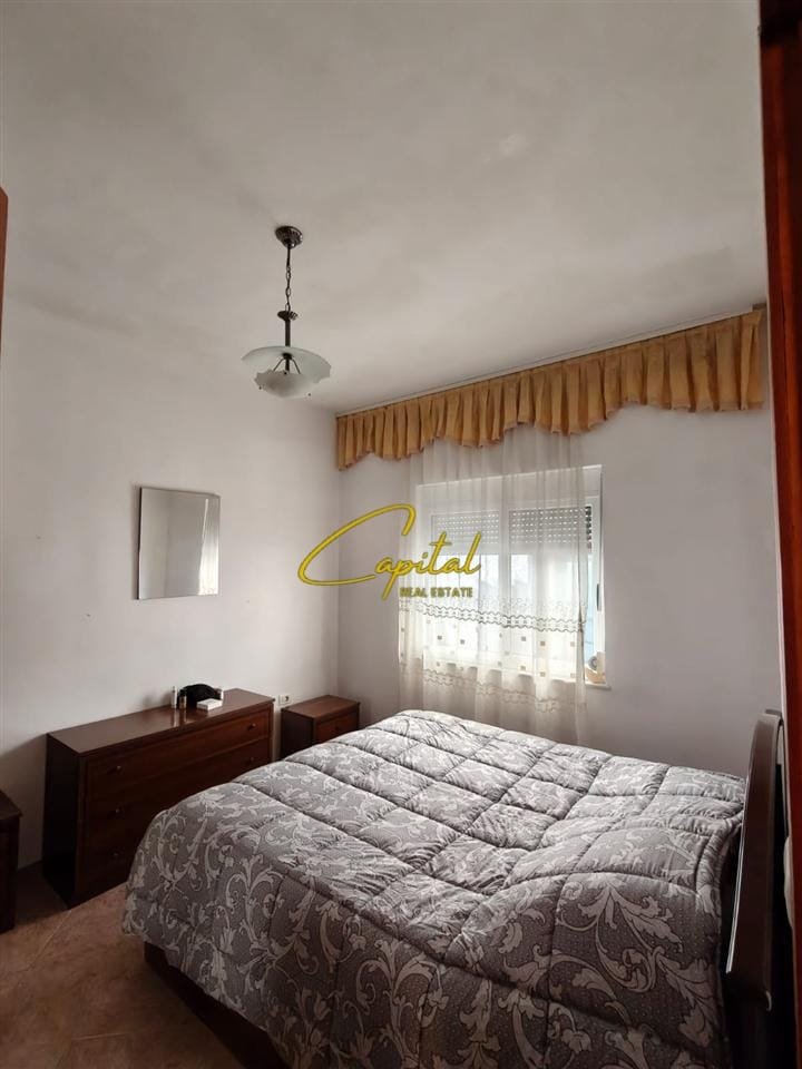 APARTAMENT ME QIRA 3+1 SPITALI AMERIKAN 2 60.000 LEKE